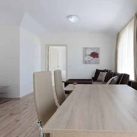 Zevs Apartment